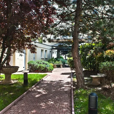 Mercure Paris Parc Des Expositions Otel